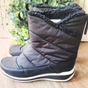 Merrell black snowcreek sport mid zip polar waterproof women’s